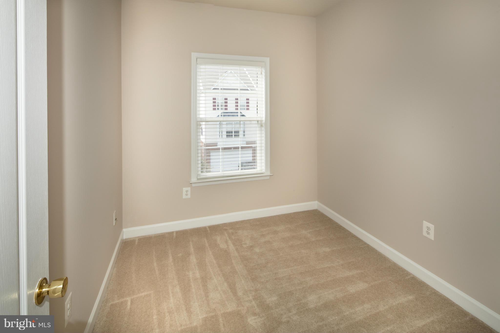 42535 Magellan Square Ashburn, VA 20148 - Photo 26 of 30 Bedroom #3