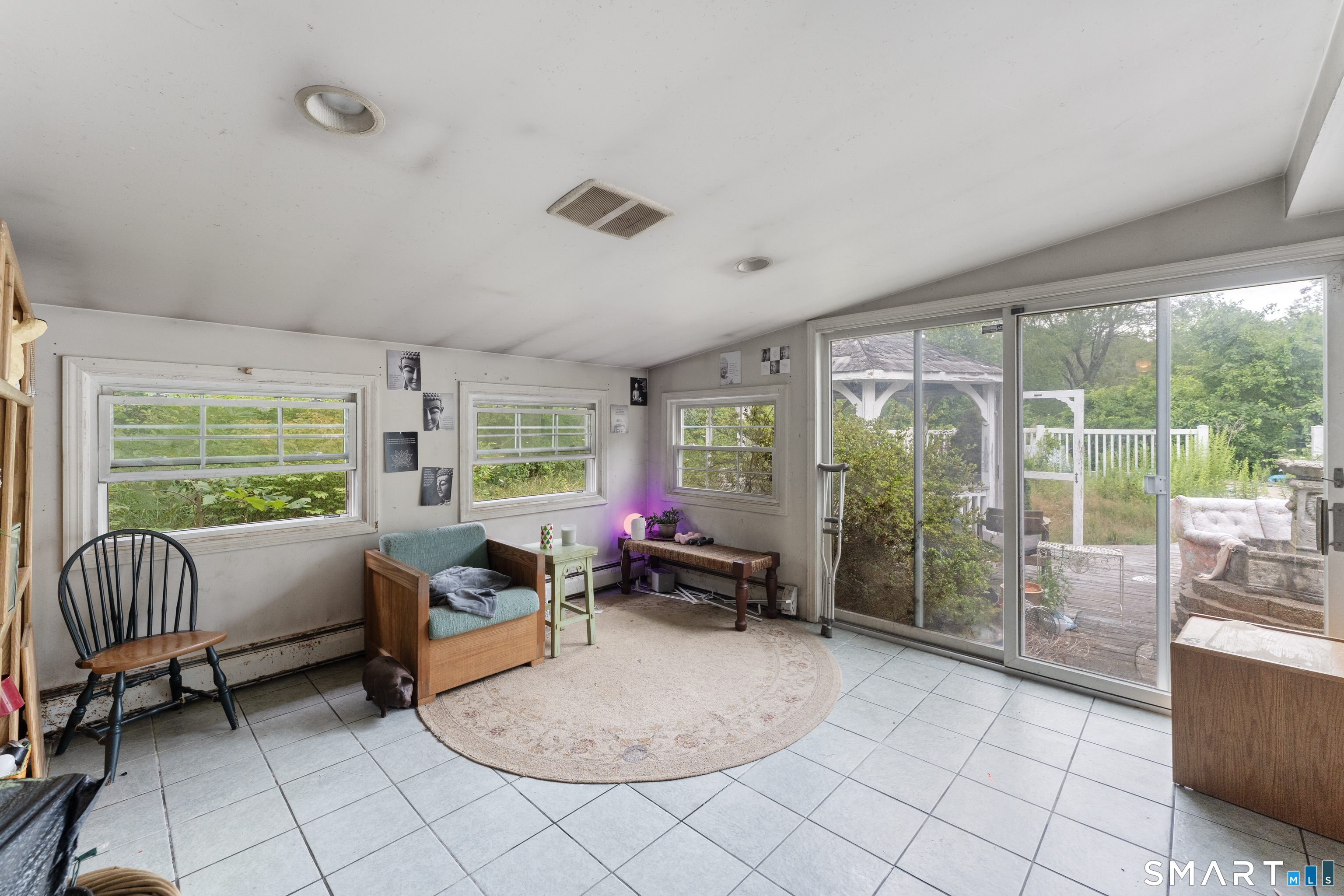193 Old Colchester Road Waterford, CT 06375 - Photo 11 of 40