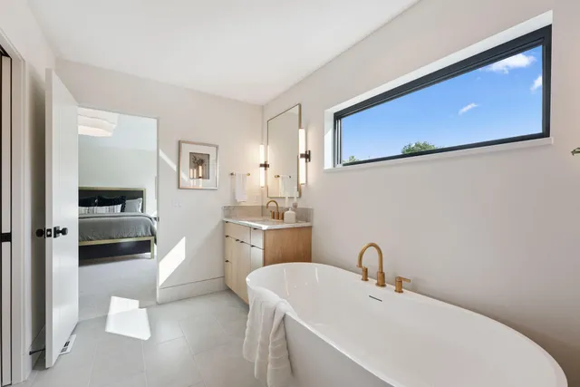 $1,299,848 | 713 Ensconced Way, Chaska, MN 55318