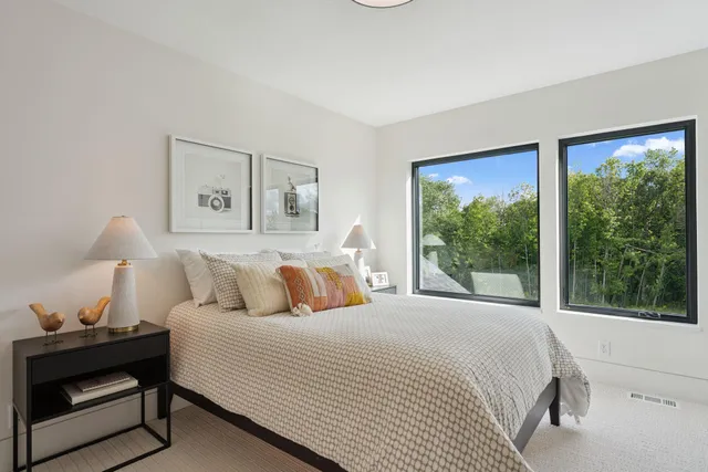 $1,299,848 | 713 Ensconced Way, Chaska, MN 55318