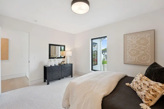 $1,299,848 | 713 Ensconced Way, Chaska, MN 55318