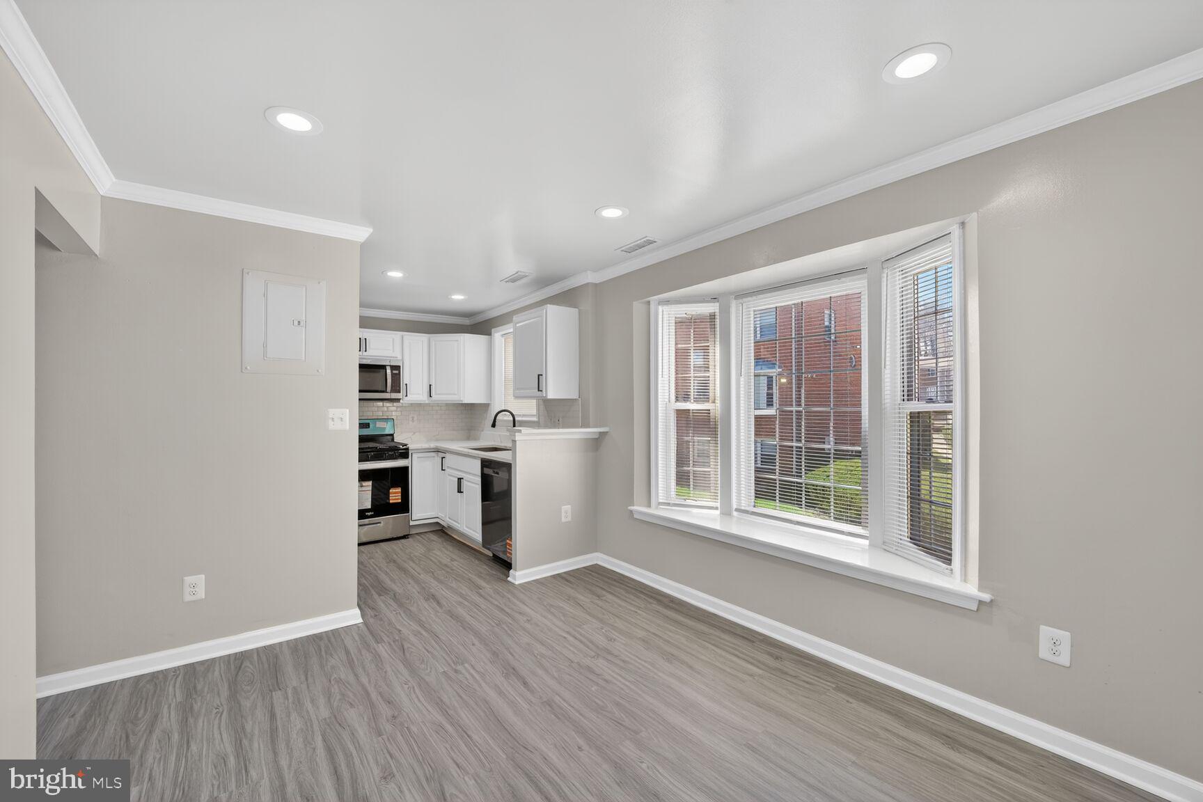 1701 Addison Road South District Heights, MD 20747 - Photo 5 of 15