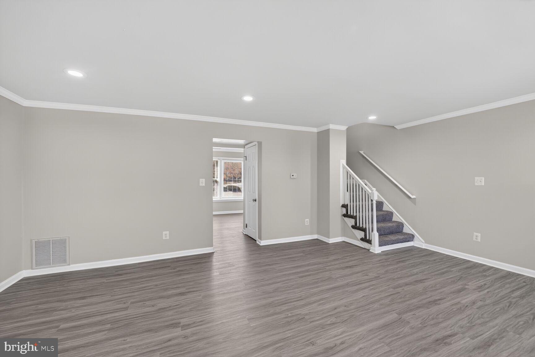 1701 Addison Road South District Heights, MD 20747 - Photo 6 of 15