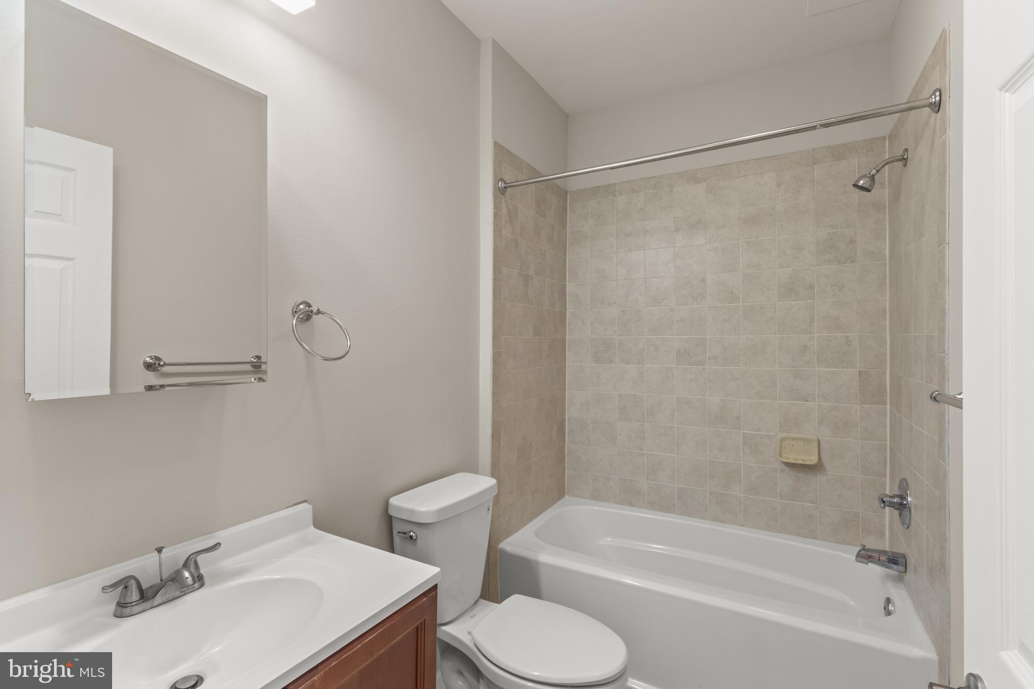 23554 Christina Ridge Square Ashburn, VA 20148 - Photo 32 of 49