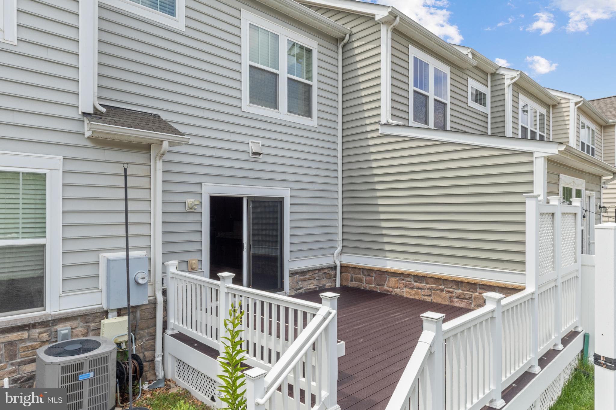 23554 Christina Ridge Square Ashburn, VA 20148 - Photo 6 of 49