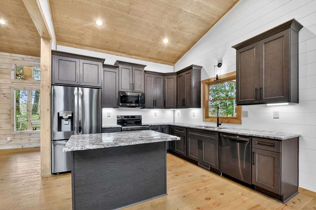 288 Windy Valley Lane Blue Ridge, GA 30513 - Photo 12 of 43