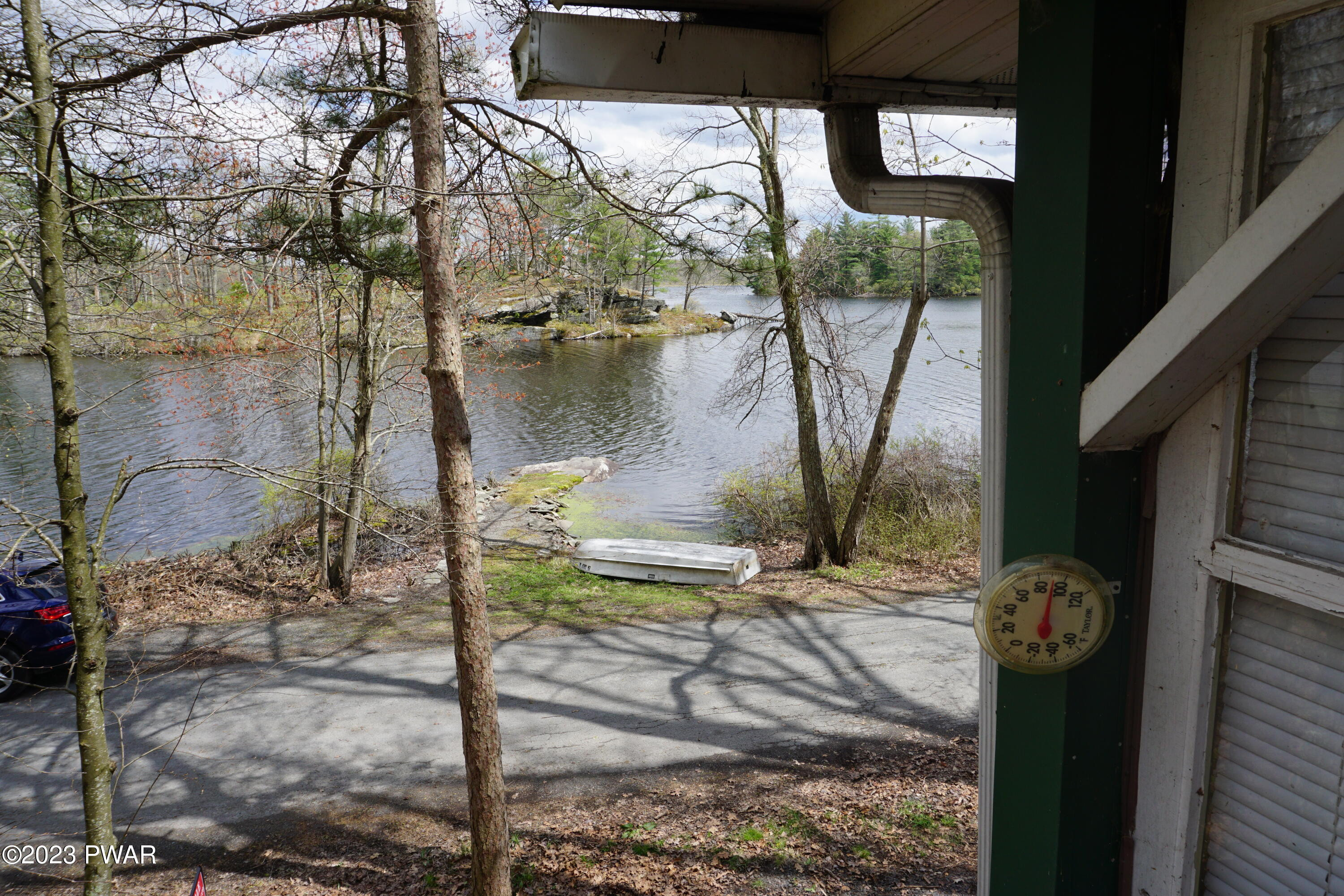 211 Old Rte 402 Dingmans Ferry, PA 18328 - Photo 13 of 19 Lake view