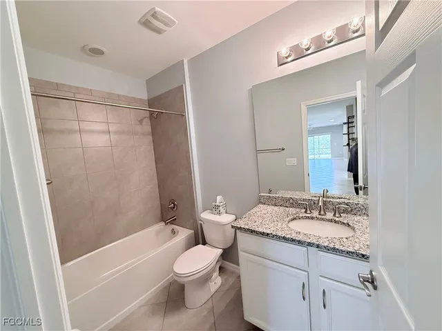 $2,000 | 4387 Dutchess Park Road, Fort Myers, FL 33916