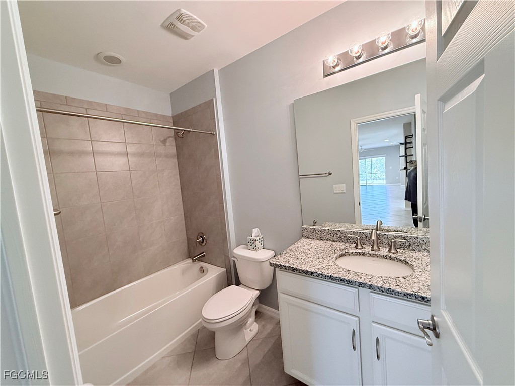 4387 Dutchess Park Road Fort Myers, FL 33916 - Photo 12 of 26