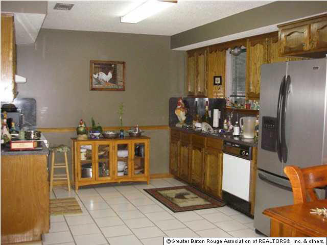 12752 Rambling Oaks Avenue Baton Rouge, LA 70818 - Photo 3 of 9