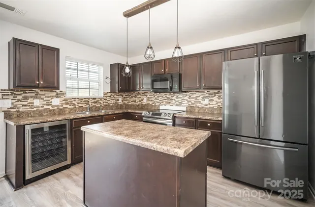 $305,000 | 1813 Eastway Drive, Unit 293, Dallas, NC 28034