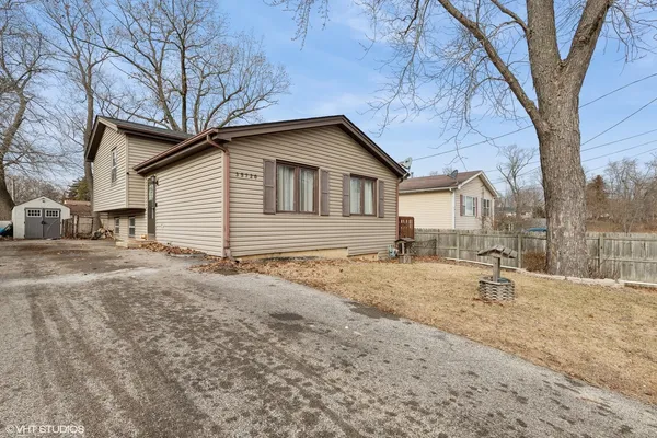 $249,900 | 35720 North Laurel Avenue, Ingleside, IL 60041