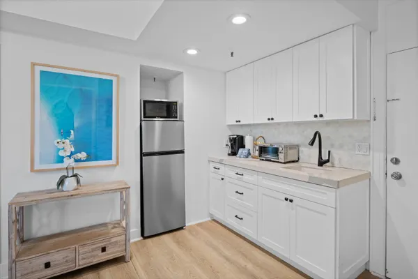 $849,000 | 235 Sunrise Avenue, Unit 3032 & 3102, Palm Beach, FL 33480