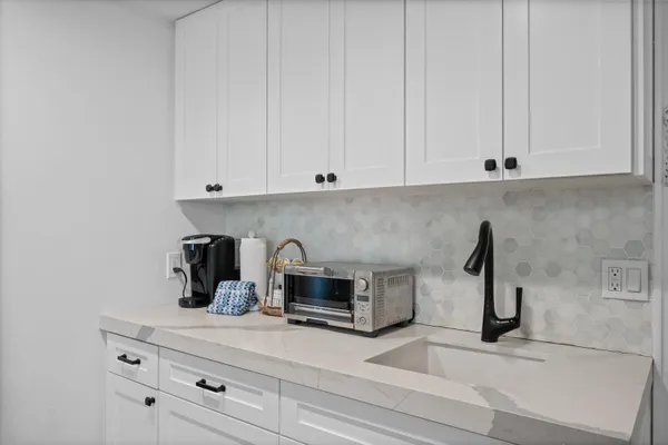 $849,000 | 235 Sunrise Avenue, Unit 3032 & 3102, Palm Beach, FL 33480