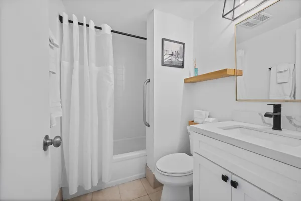 $849,000 | 235 Sunrise Avenue, Unit 3032 & 3102, Palm Beach, FL 33480