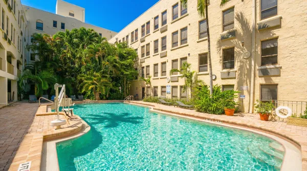 $849,000 | 235 Sunrise Avenue, Unit 3032 & 3102, Palm Beach, FL 33480