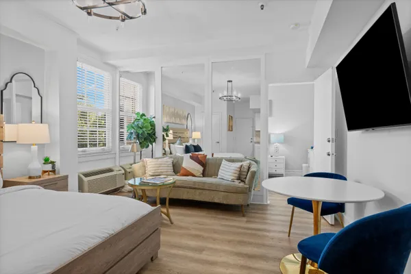 $849,000 | 235 Sunrise Avenue, Unit 3032 & 3102, Palm Beach, FL 33480