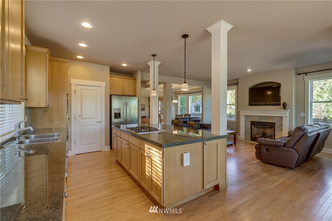 11176 Northeast 162nd Street Bothell, WA 98011 - Photo 13 of 40 Gallery Image 13