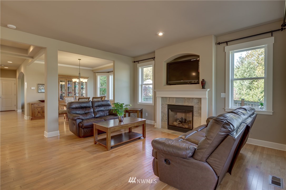 11176 Northeast 162nd Street Bothell, WA 98011 - Photo 14 of 40 Gallery Image 14