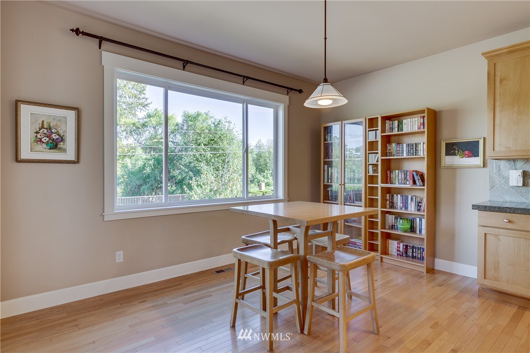 11176 Northeast 162nd Street Bothell, WA 98011 - Photo 19 of 40 Gallery Image 19