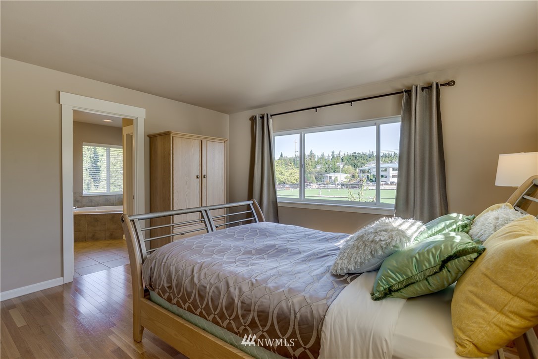 11176 Northeast 162nd Street Bothell, WA 98011 - Photo 24 of 40 Gallery Image 24