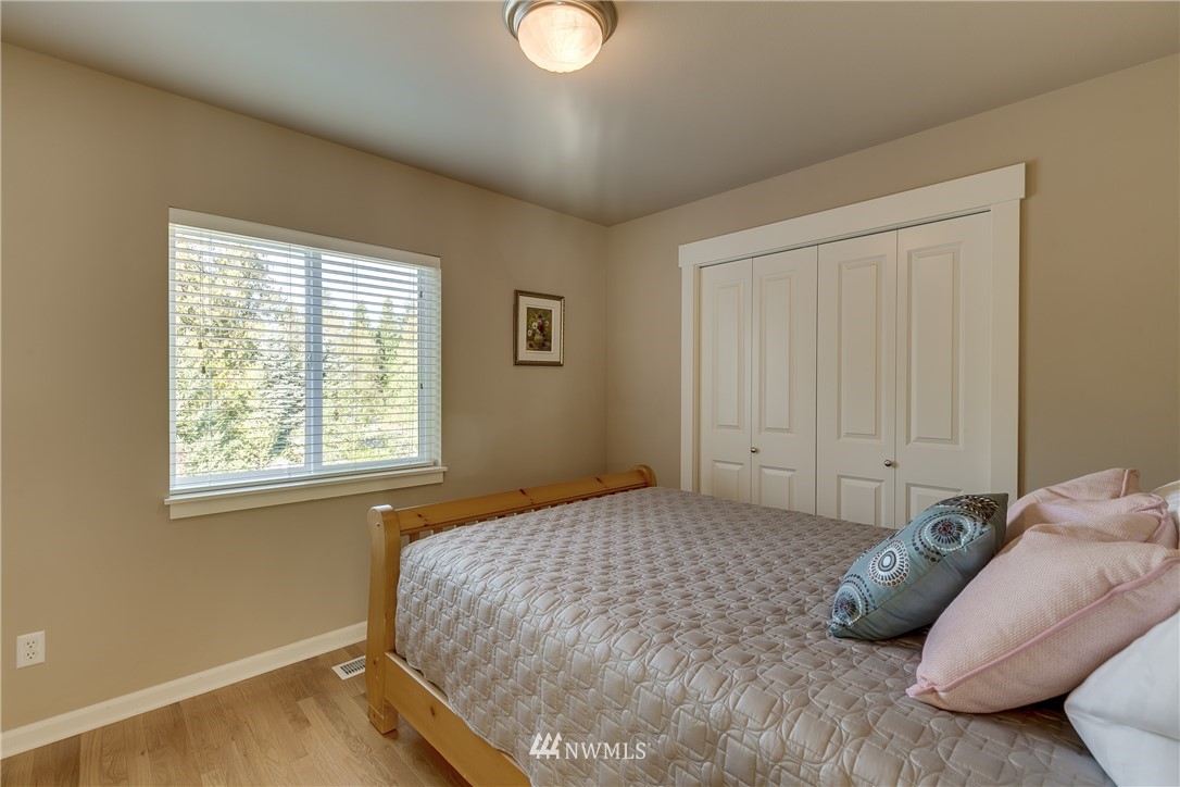 11176 Northeast 162nd Street Bothell, WA 98011 - Photo 30 of 40 Gallery Image 30