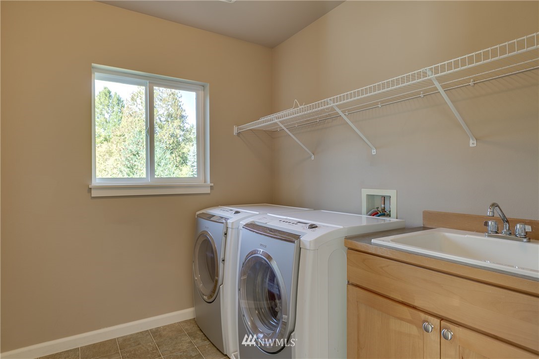 11176 Northeast 162nd Street Bothell, WA 98011 - Photo 34 of 40 Gallery Image 34