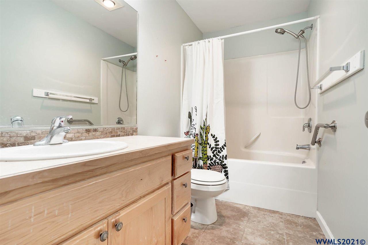 6155 Corvallis Road Independence, OR 97351 - Photo 28 of 39 Gallery Image 28