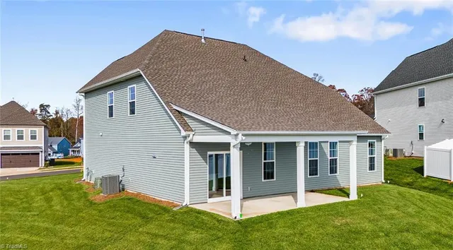 $490,000 | 3234 Spicewood Lk Drive, Winston-Salem, NC 27106