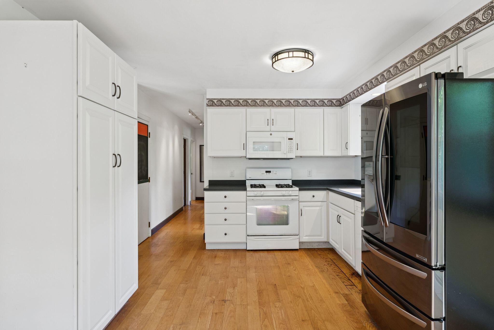 205 River Road Bowdoinham, ME 04008 - Photo 18 of 50 38_DSC05326