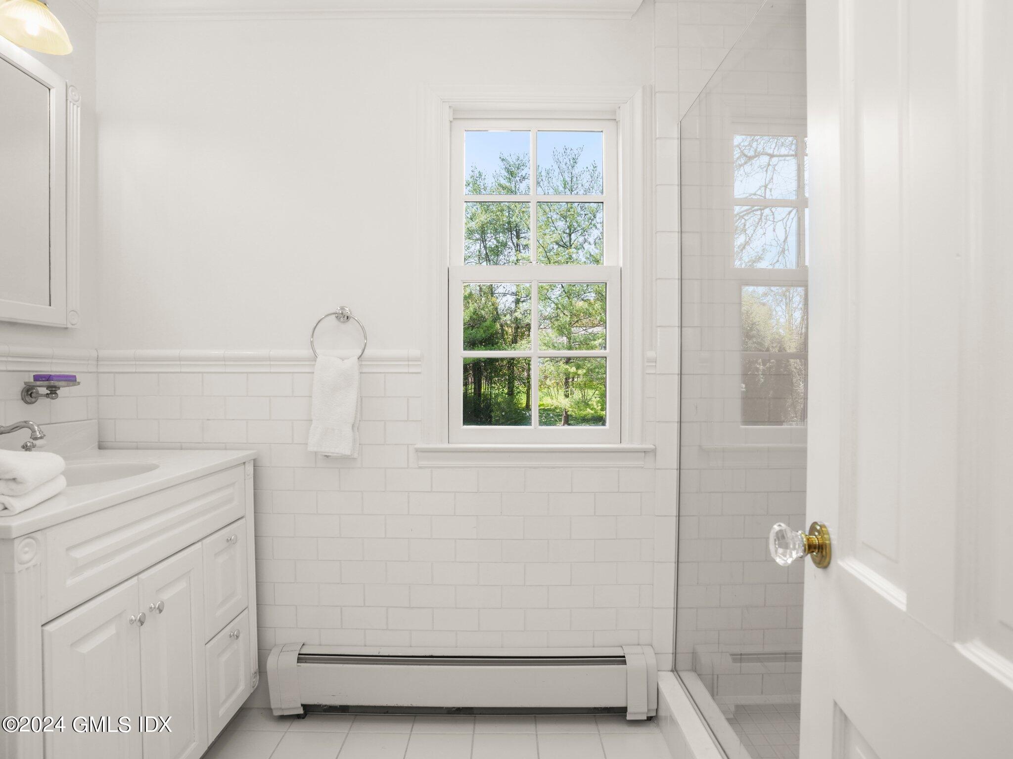 36 Golf Club Road Greenwich, CT 06830 - Photo 17 of 24 29-web-or-mls-36-golf-club-rd