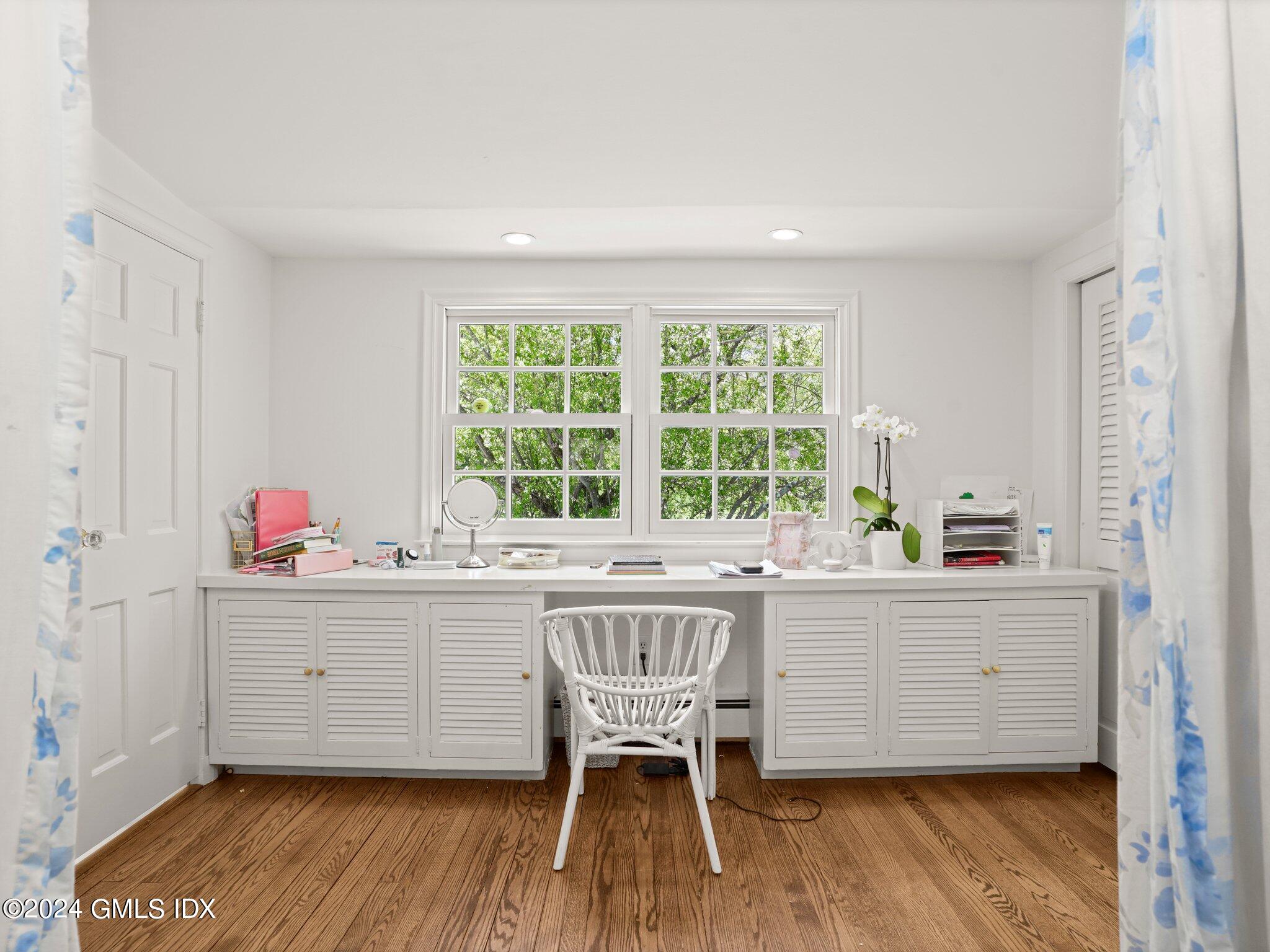 36 Golf Club Road Greenwich, CT 06830 - Photo 20 of 24 41-web-or-mls-36-golf-club-rd