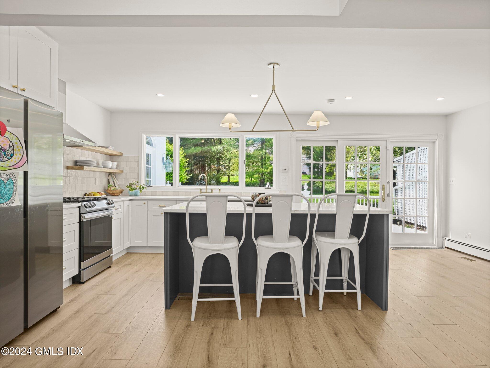 36 Golf Club Road Greenwich, CT 06830 - Photo 4 of 24 17-web-or-mls-36-golf-club-rd