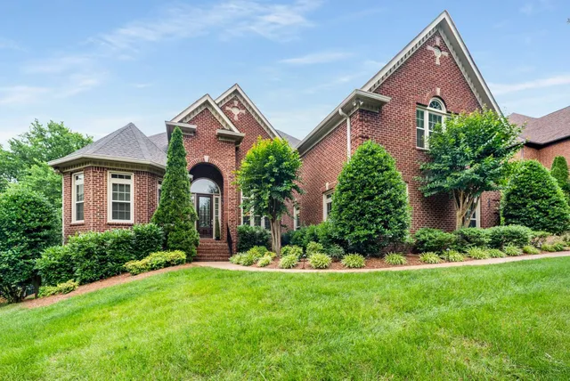 $1,290,000 | 241 King Arthur Circle, Franklin, TN 37067