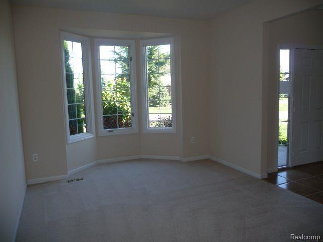 1193 Krista Court Rochester, MI 48307 - Photo 6 of 25 6