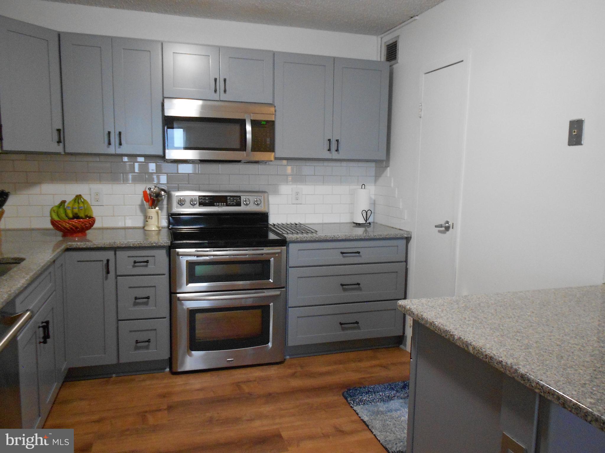 205 East Joppa Road, Unit 2405 Baltimore, MD 21286 - Photo 5 of 57 SS Appliances w/Double Oven. Pantry too!