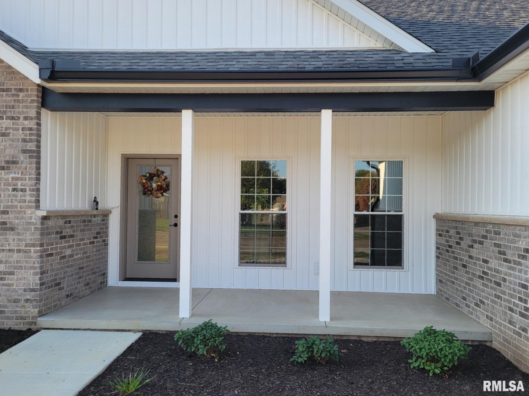 614 Eagle Drive Lacon, IL 61540 - Photo 4 of 39