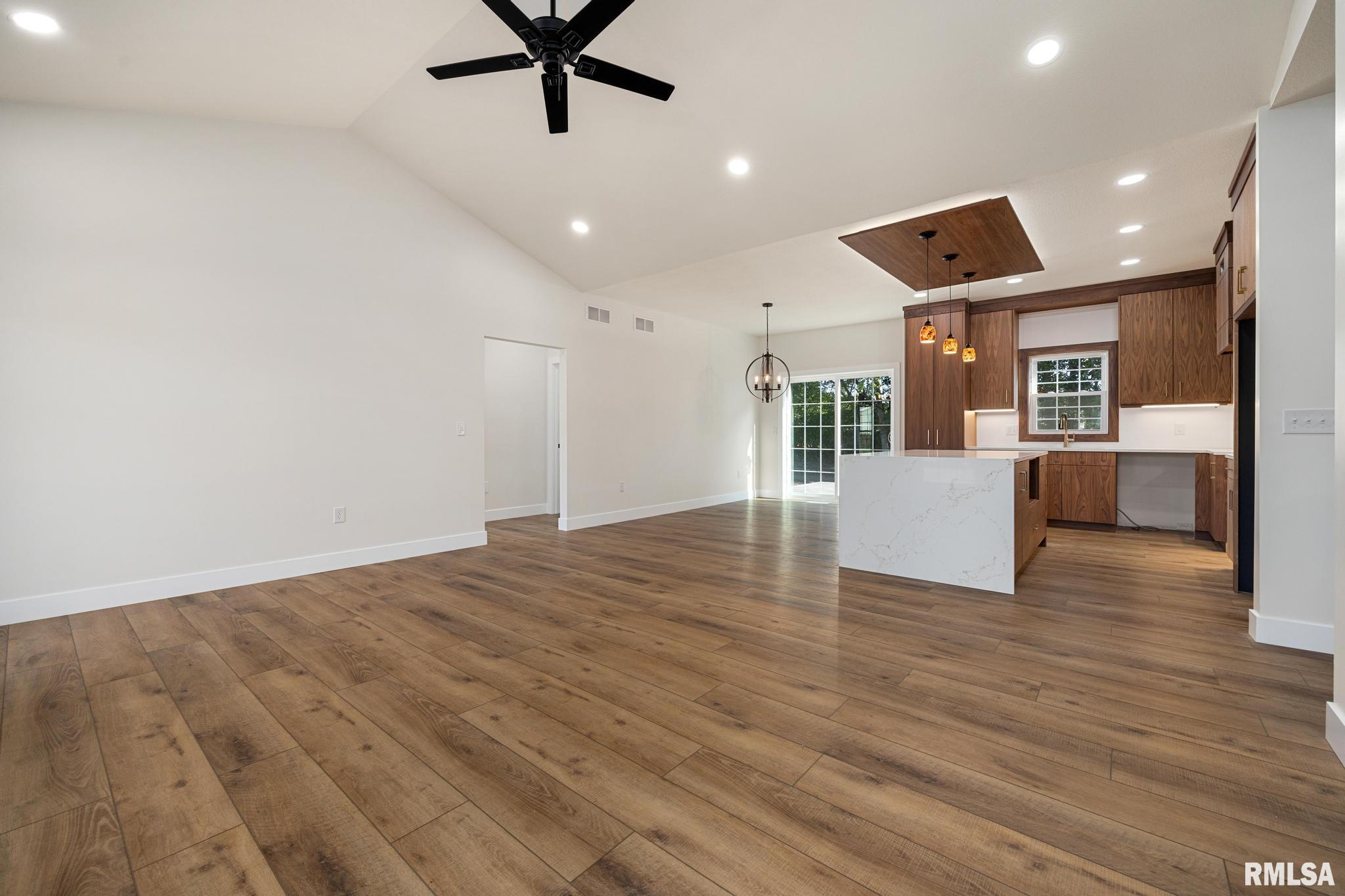 614 Eagle Drive Lacon, IL 61540 - Photo 8 of 39