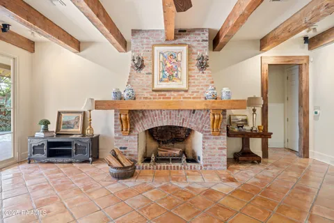 $1,315,000 | 104 Ducharme Court, Lafayette, LA 70503