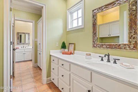 $1,315,000 | 104 Ducharme Court, Lafayette, LA 70503