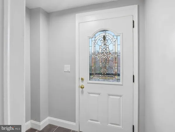 $1,600 | 3603 Ravenwood Avenue, Unit 1, Baltimore, MD 21213