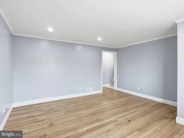 $1,600 | 3603 Ravenwood Avenue, Unit 1, Baltimore, MD 21213