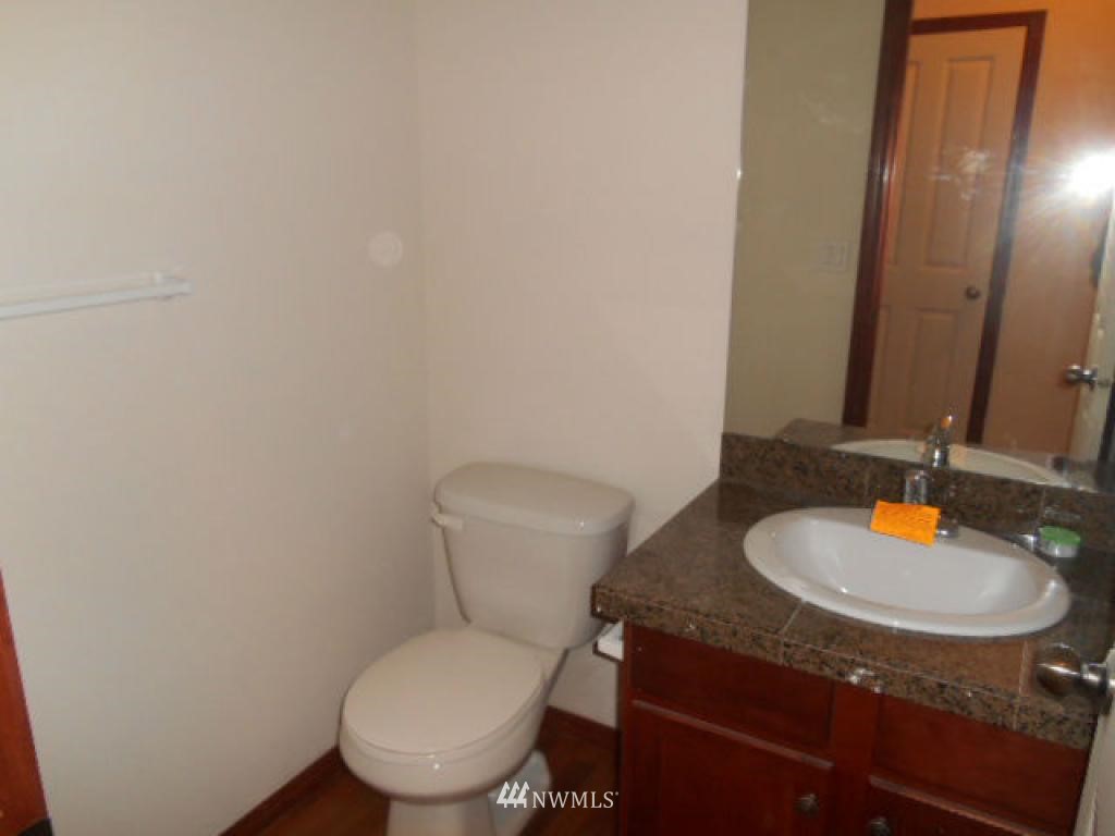 1053 215th Place Southeast Bothell, WA 98021 - Photo 7 of 14