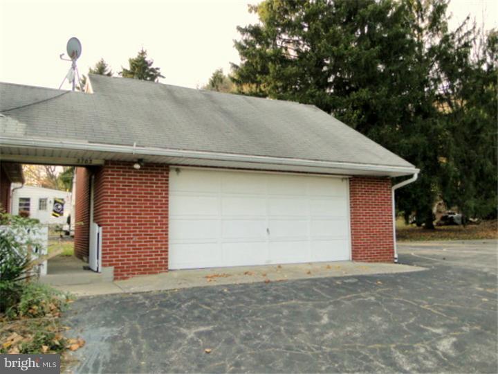 3703 Humpton Road Downingtown, PA 19335 - Photo 3 of 20 Garage