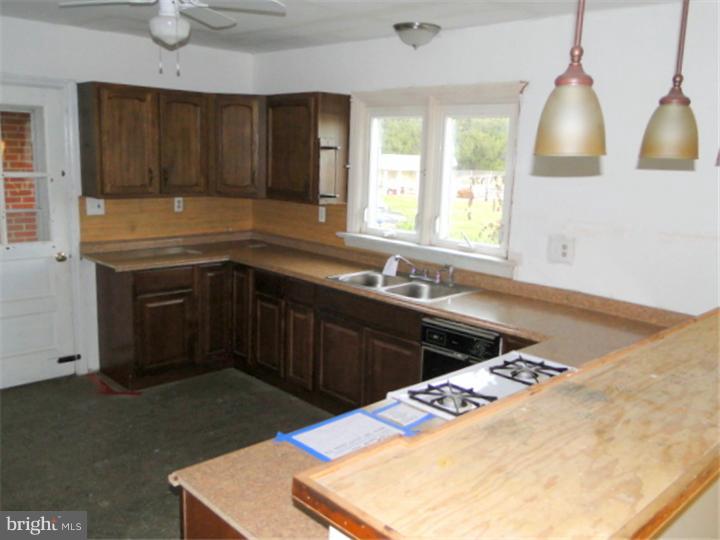 3703 Humpton Road Downingtown, PA 19335 - Photo 8 of 20 Kitchen