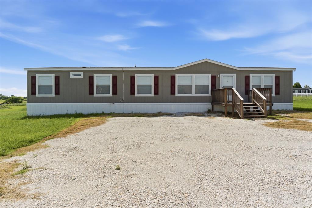 303 Mesa Ridge Decatur, TX 76234 - Photo 5 of 32