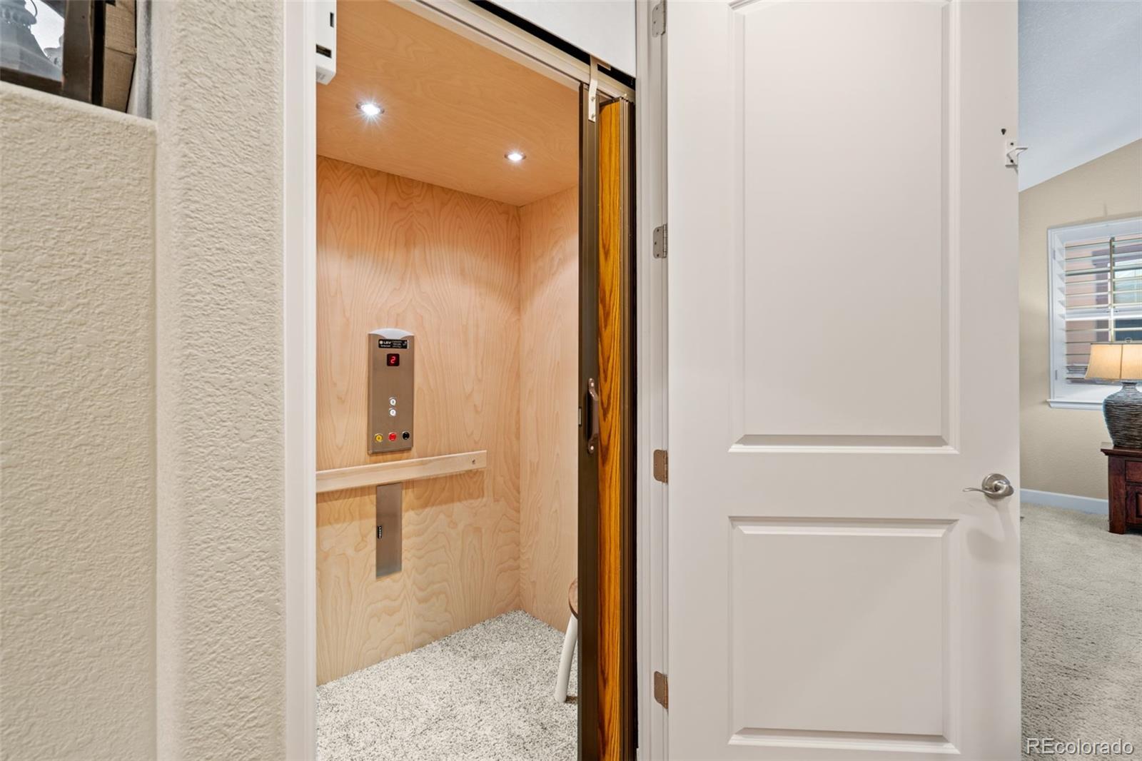 4315 Chateau Ridge Road Castle Rock, CO 80108 - Photo 14 of 26