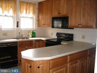 210 North Manoa Road Havertown, PA 19083 - Photo 4 of 5