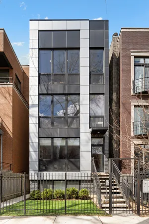$625,000 | 944 North Winchester Avenue, Unit 2, Chicago, IL 60622