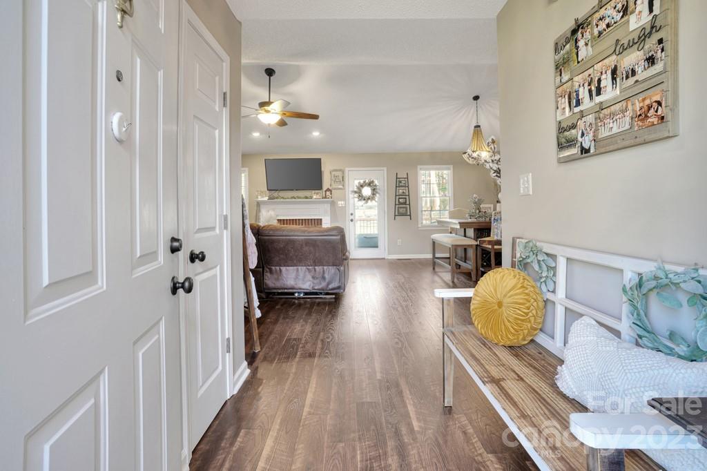 2148 Appling Way York, SC 29745 - Photo 4 of 46 Gallery Image 4
